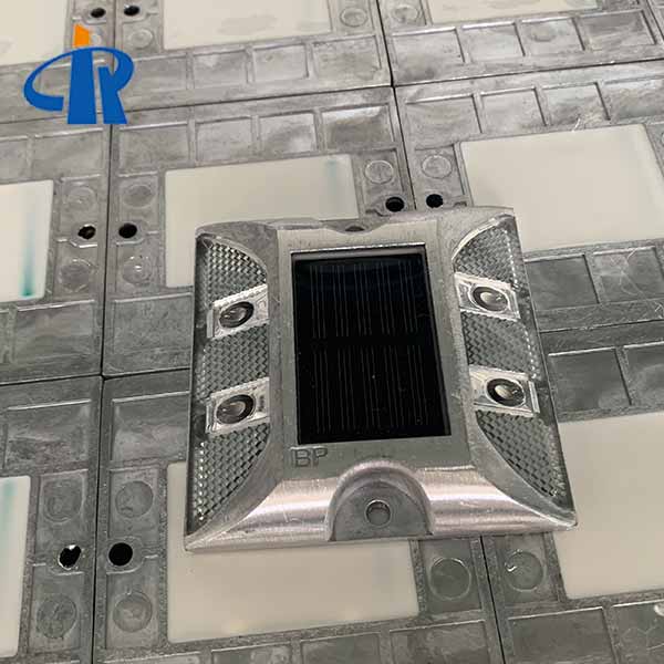 <h3>Blinking Road Stud Light Reflector For Driveway With Spike</h3>

